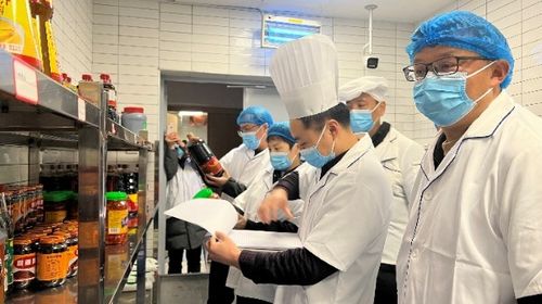 双龙市场监管分局强化春季校园食品安全监管